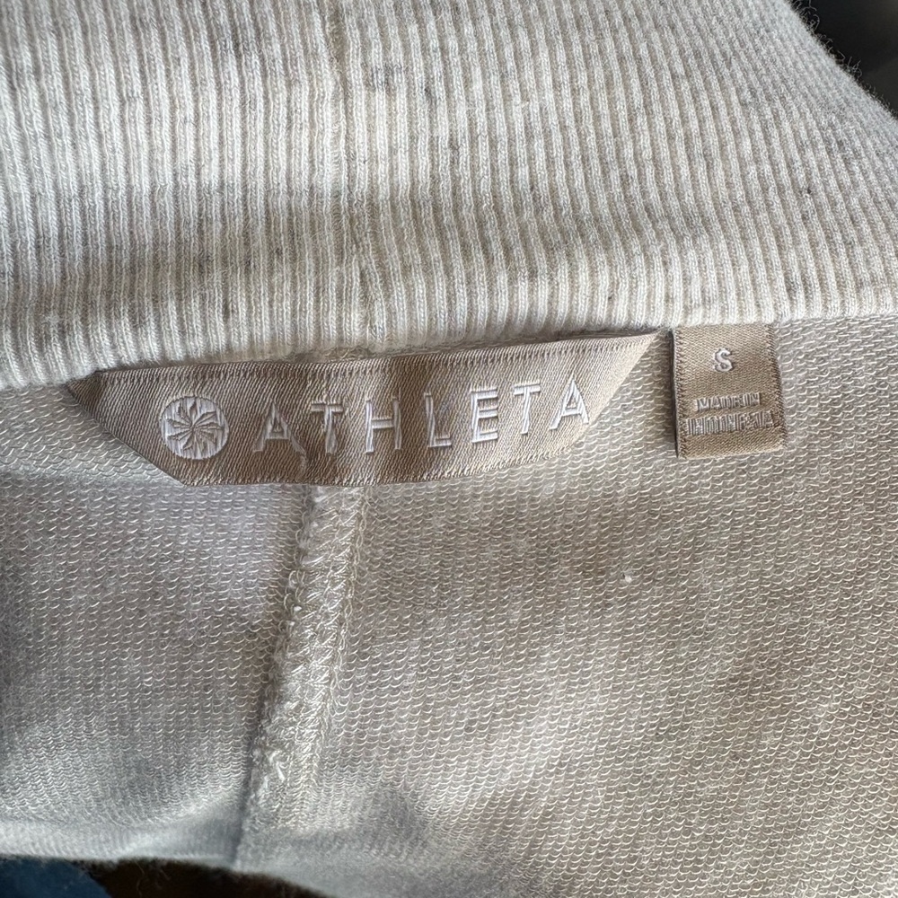 Athleta Womens small Pranayama Restore Wrap Gray Cardigan Loungewear Soft
Comfy - Picture 3 of 11